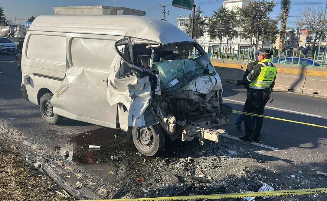 Un conductor murió al chocar y quedar prensado. Foto: Especial