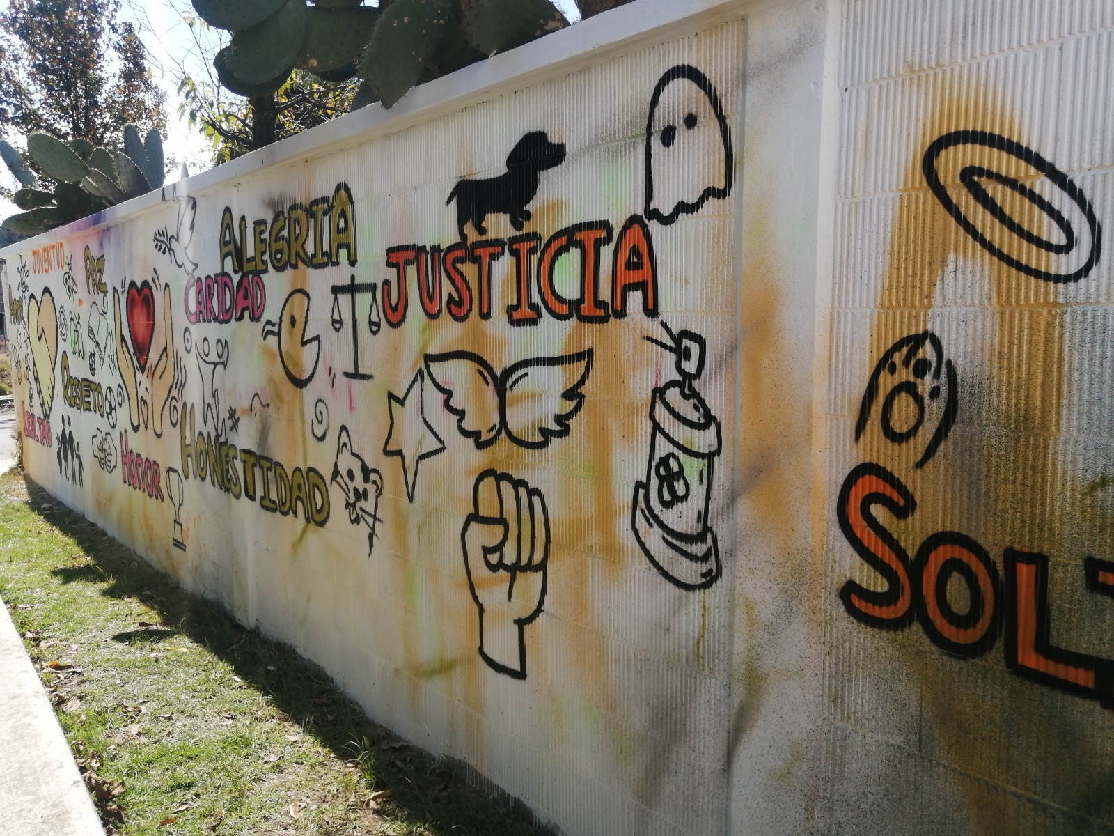 Con brochas y creatividad, jóvenes toluqueños transforman la ciudad, demostrando que la participación ciudadana es clave para construir un mejor futuro. Foto Especial