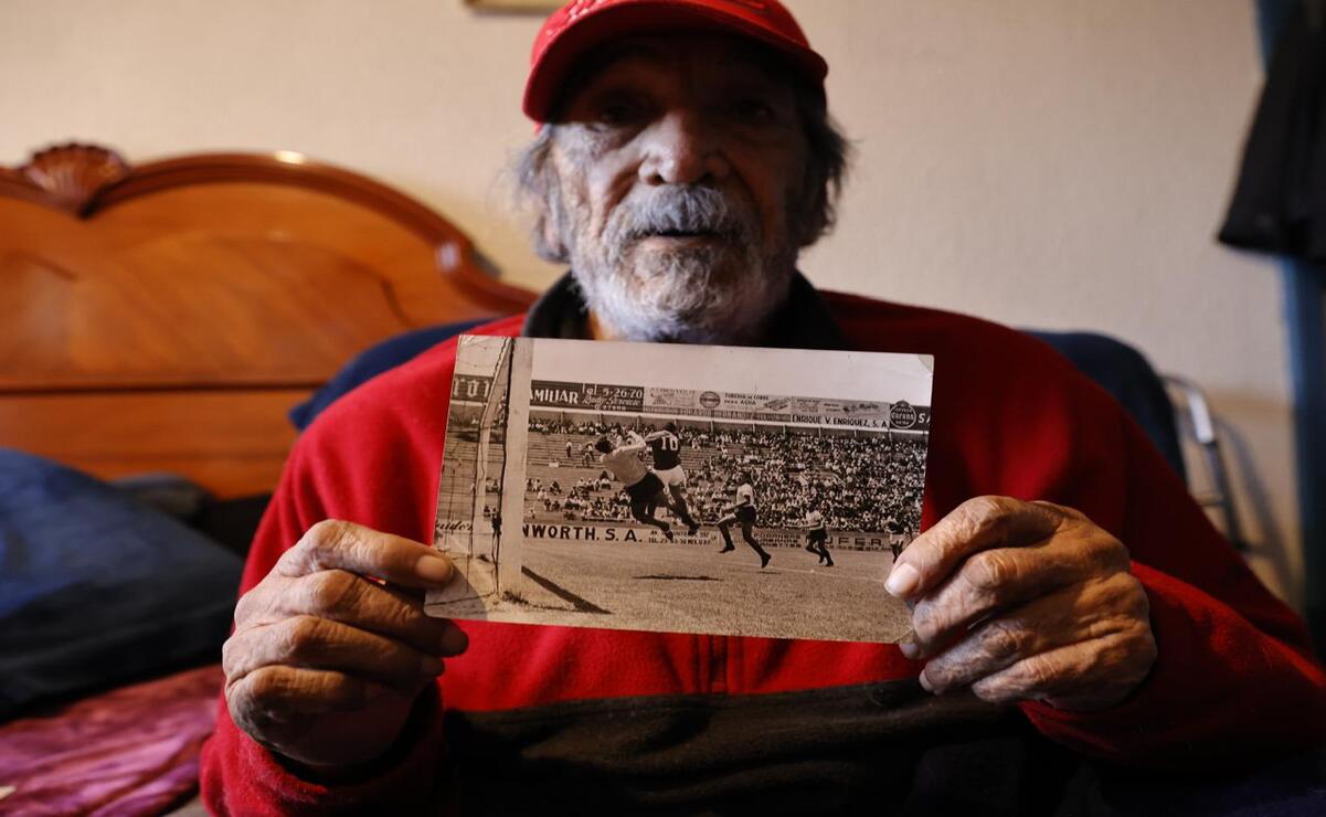Durante su trayectoria, anotó 119 goles con la playera escarlata / Foto Jorge Alvarado