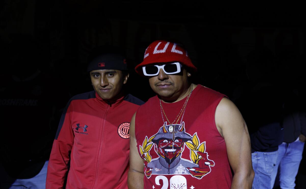 La afición se unió a la celebración, orgullosa de ser "Rojo desde la cuna" / Foto Arturo Hernández