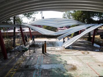 Tromba en Teotihuacán deja 20 inmuebles dañados; avanza retiro de estructuras dañadas