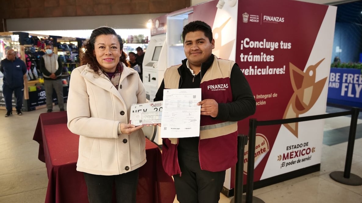 Entre las facilidades para acercar los servicios a la ciudadanía, destaca la ampliación de la cobertura del servicio de entrega de placas a domicilio. Foto: especial
