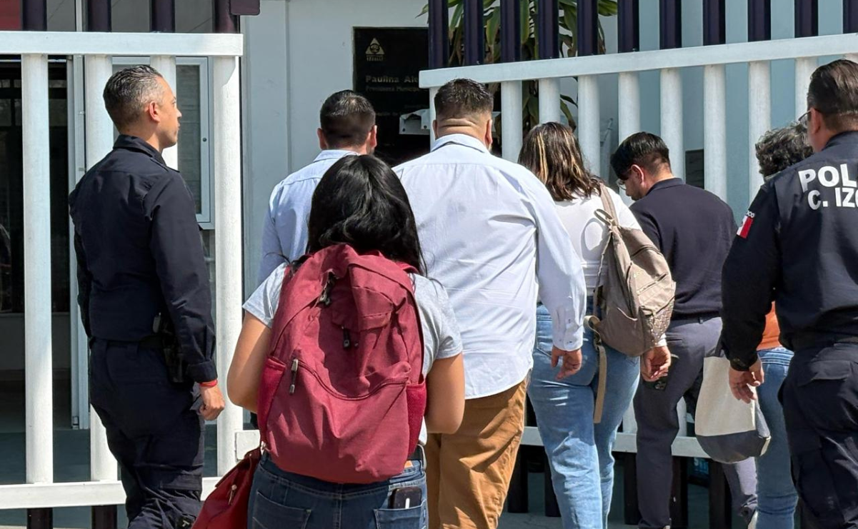 Acusan a policía de Cuautitlán Izcalli de sustraer dinero a comerciante en gasolinera