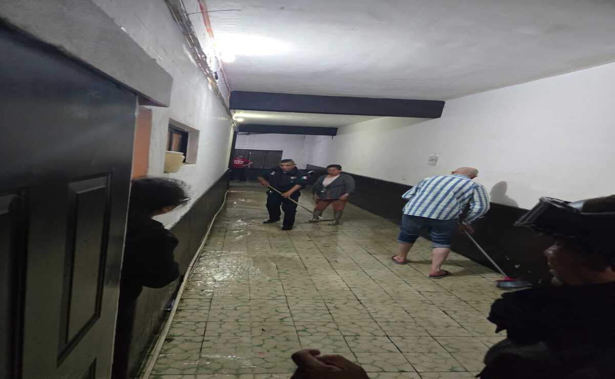 Las autoridades municipales mantienen labores de supervisión en cauces y cuerpos de agua para prevenir riesgos mayores. Foto: Especial