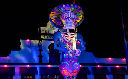 Tultepec inicia festejos de Día de Muertos con Catrina Monumental