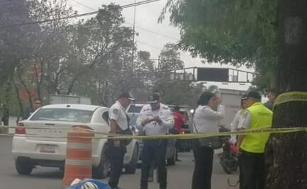 Motociclista muere tras accidente con una camioneta en Tlalnepantla
