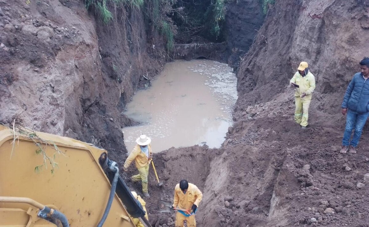 Comienza reparación de socavón en la carretera Atlacomulco -Toluca