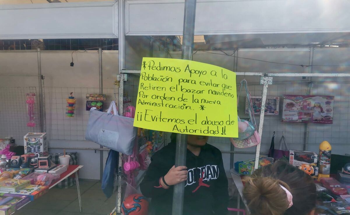 El Bazar Navideño se pone en la explanada ubicada frente al palacio municipal de Huehuetoca. Foto: Especial