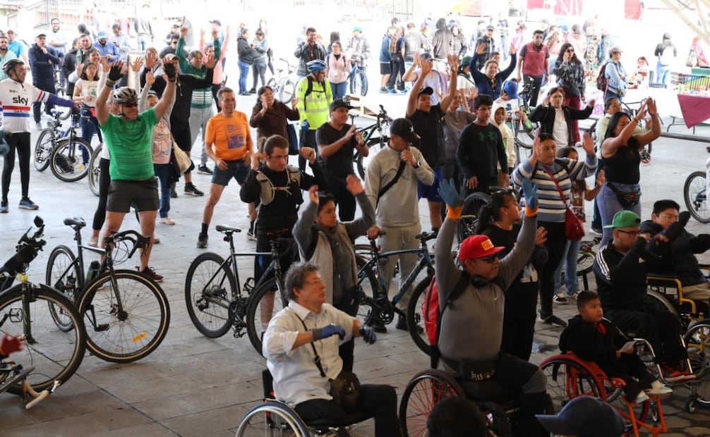 El alcalde Raciel Pérez Cruz dio el banderazo de salida, destacando que el deporte es el mejor antídoto contra la violencia. Foto Especial