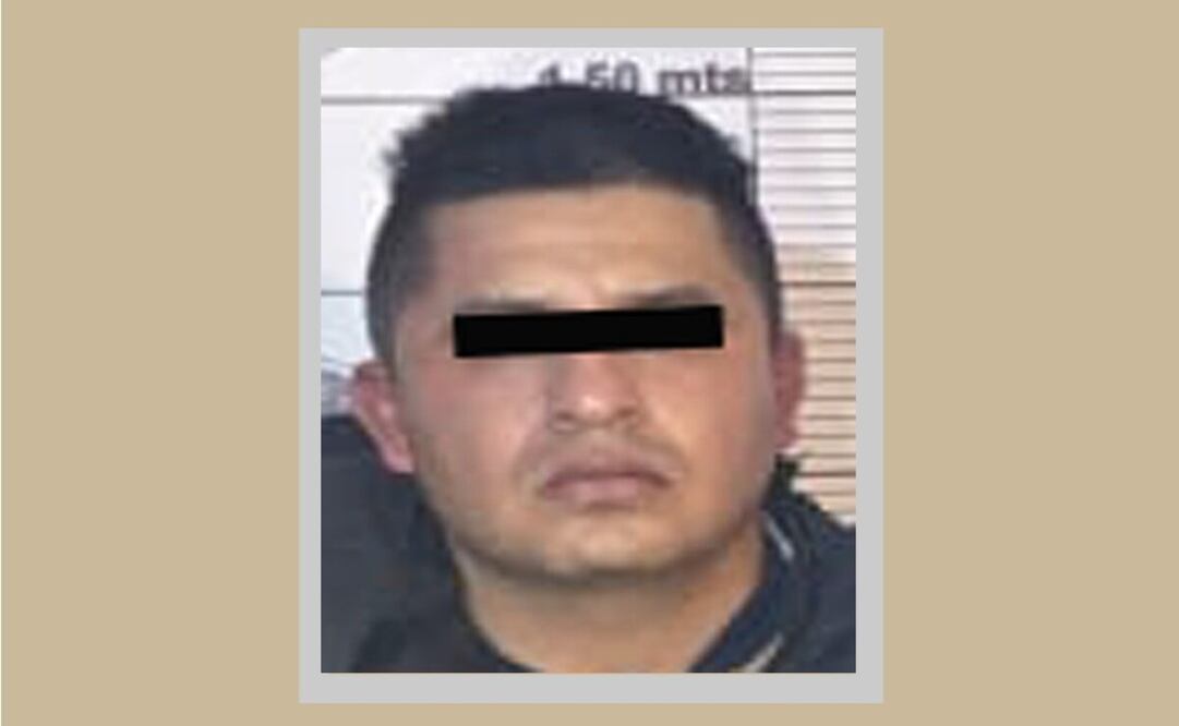 Edgardo “N” fue puesto a disposición de la autoridad competente, junto con las dos unidades motoras aseguradas. Foto: Especial