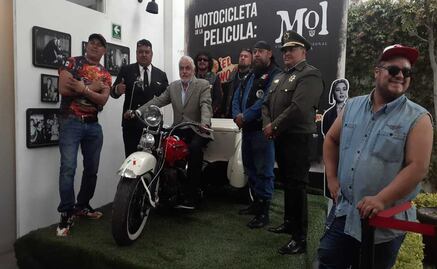 ¡Ven a verlos! Restaurante Mol exhibe artículos del Cine de Oro Mexicano en Tlalnepantla de Baz
