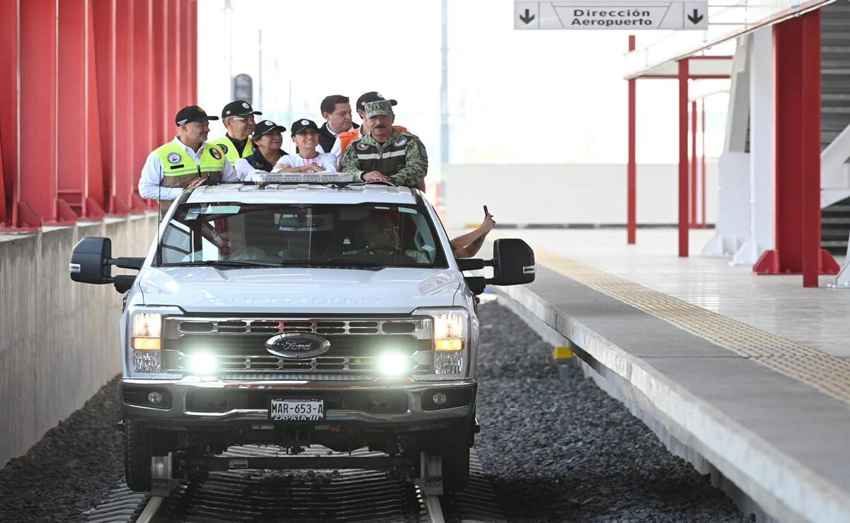Claudia Sheinbaum y Delfina Gómez en su recorrido de supervisión por el Tren México-AIFA / Foto: Especial