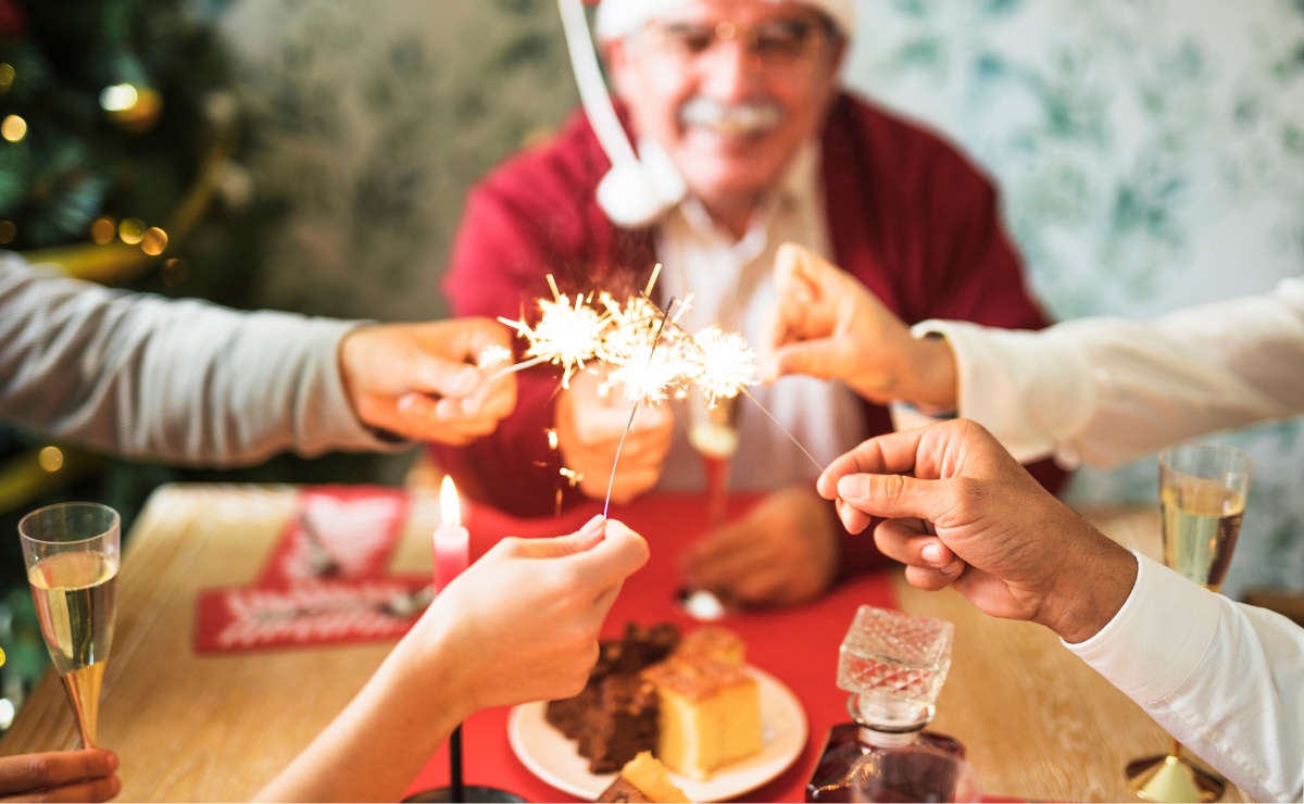 ¡Amigos de Navidad! Juntos hacemos que estas fiestas sean inolvidables. Foto: Especial