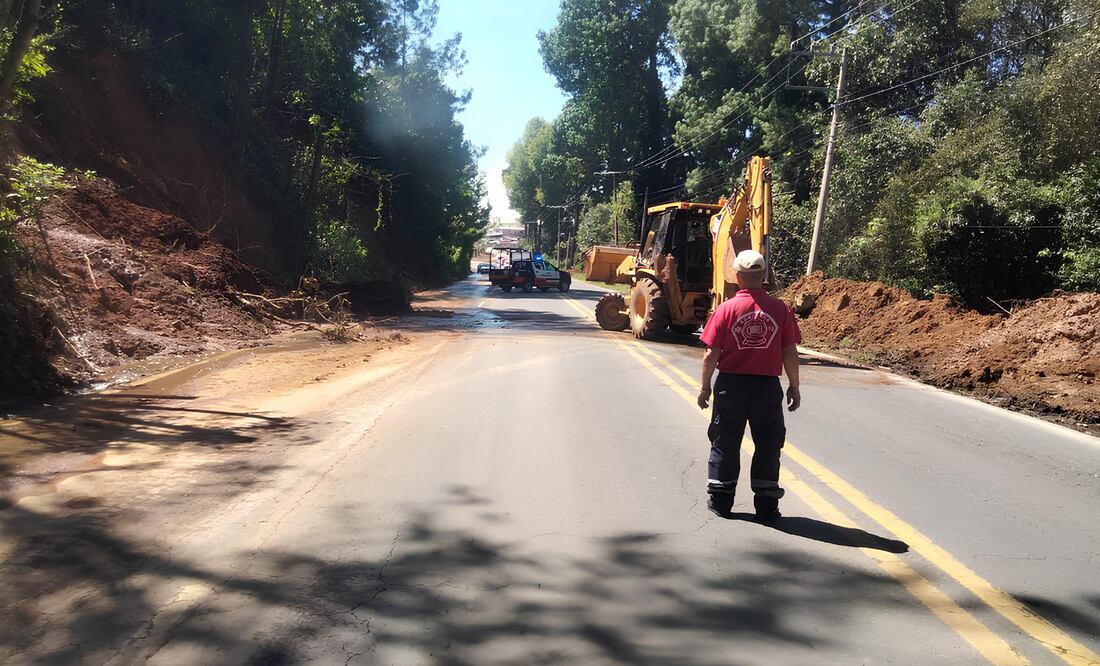 Se registra deslave en la carretera federal Tenancingo- Tenango del Valle. Foto: Especial