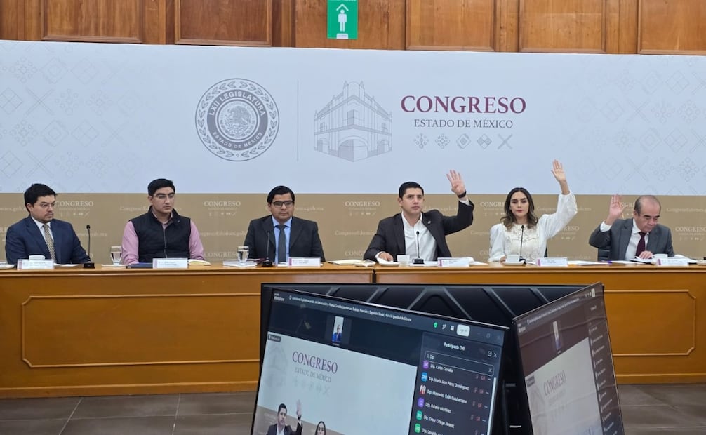Diputados de la 62 Legislatura e integrantes del DIFEM sostuvieron la primera reunión de análisis sobre la Ley del Derecho al Cuidado Digno. Foto Especial