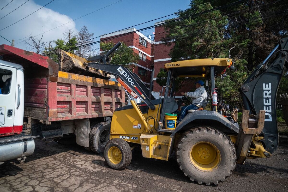 Retiro de lodo y escombros