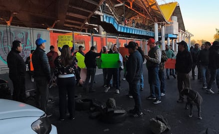 Conductores de pipas exigen reapertura de pozos clausurados, bloquean vialidades del Valle de México