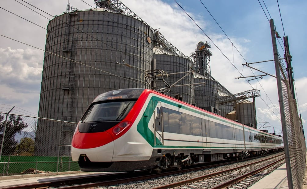 El Tren "Felipe Ángeles" recorre 22.94 kilómetros conectando Lechería con el aeropuerto en tiempo récord. Foto Especial