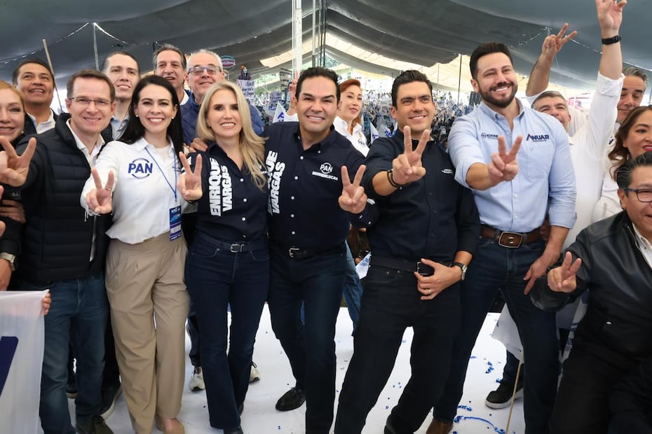En este encuentro, Enrique Vargas contó con el acompañamiento de la presidenta municipal de Huixquilucan, Romina Contreras Carrasco; del presidente del PAN en el Estado de México, Anuar Azar Figueroa; así como de diputados locales, federales, alcaldes y líderes de este instituto político a nivel estatal y nacional. Foto: especial
