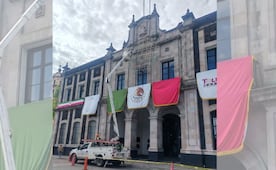 Toluca se pone tricolor con 189 piezas luminosas y decorativas