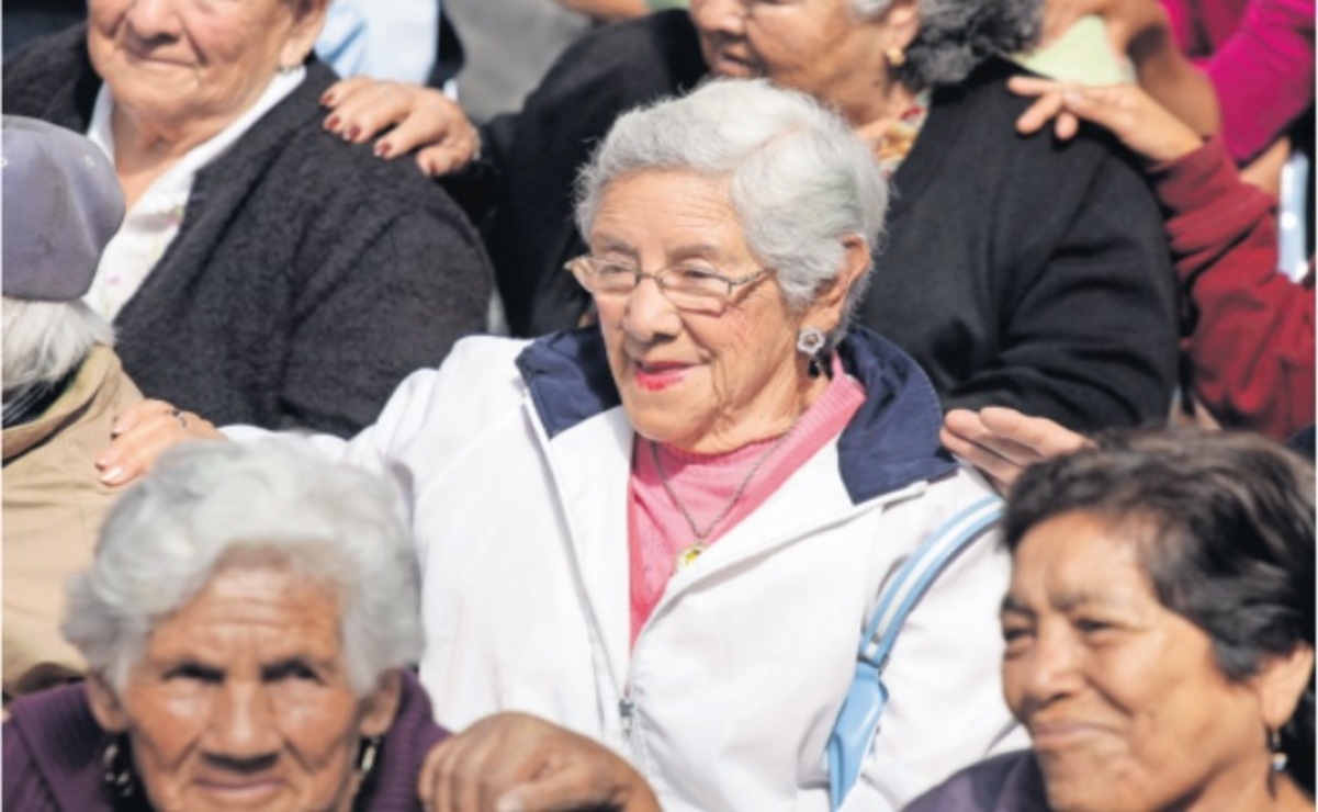 1,624 adultos mayores han sido localizados a través de la Alerta Plateada durante el periodo 2019-2025 / Foto Arturo Hernández