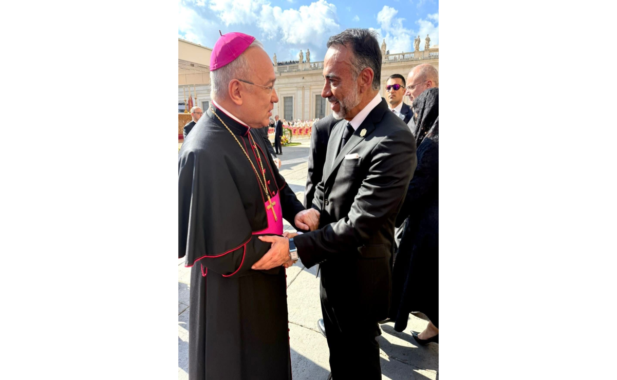 Alcalde de Metepec acude al inicio del Pontificado de León XIV en el Vaticano