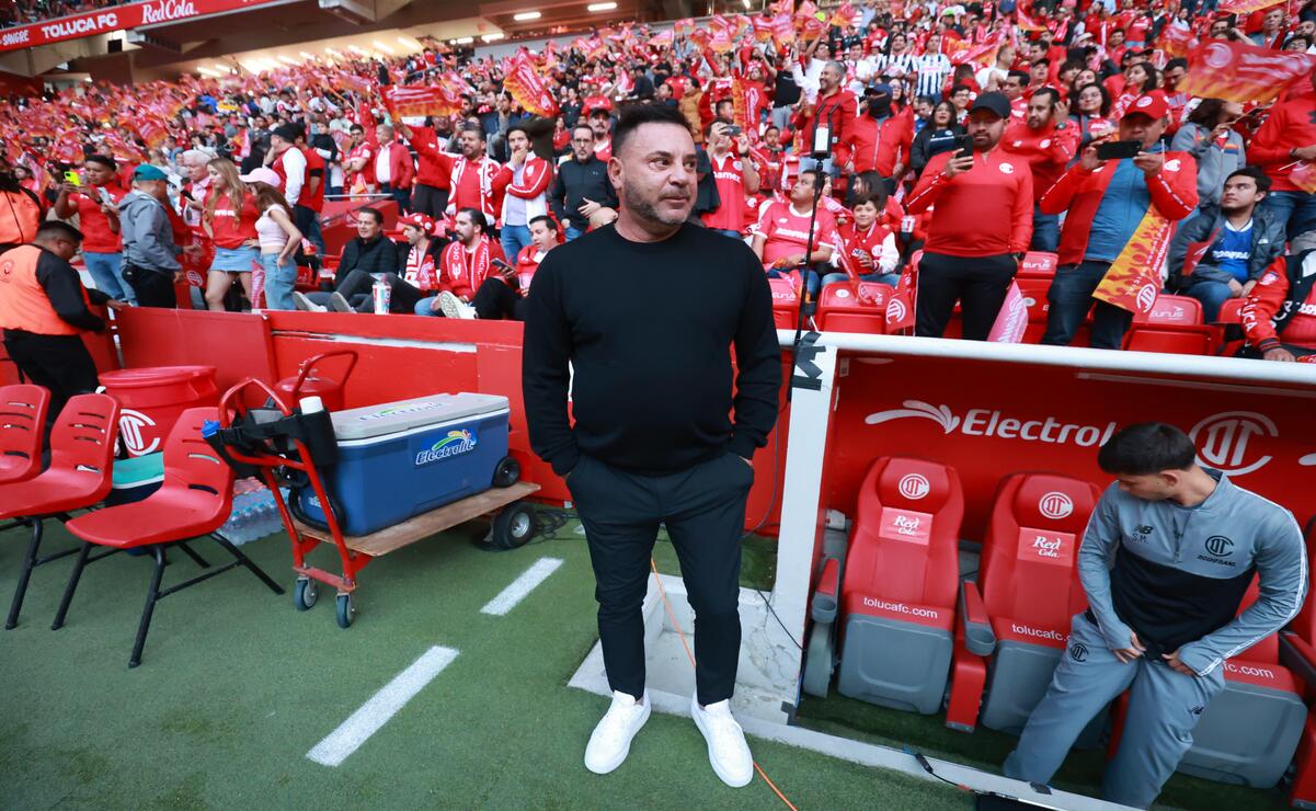 Antonio Mohamed, quien competirá por el premio al ‘Mejor director técnico del Año’. Foto: Alejandro Vargas / El Universal Estado de México