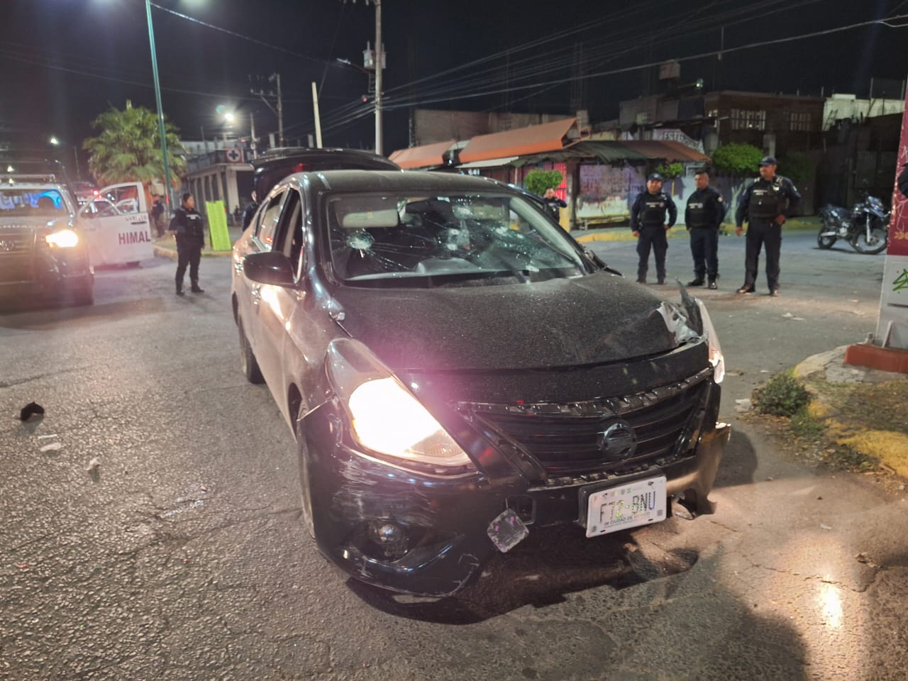 La madrugada en Chimalhuacán se vio interrumpida por una balacera. Policías repelen agresión armada y aseguran armas y vehículo. Foto Especial