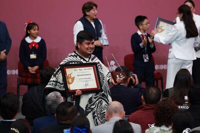 Edomex premia a 308 defensores ambientales por la protección del entorno