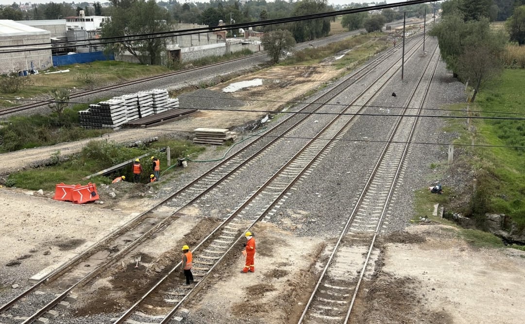 El gobierno federal autorizó siete de los 10 puentes que vecinos de Teoloyucan solicitaron como obras de mitigación por la construcción del Tren México-Querétaro. Foto Arturo Contreras / El Universal