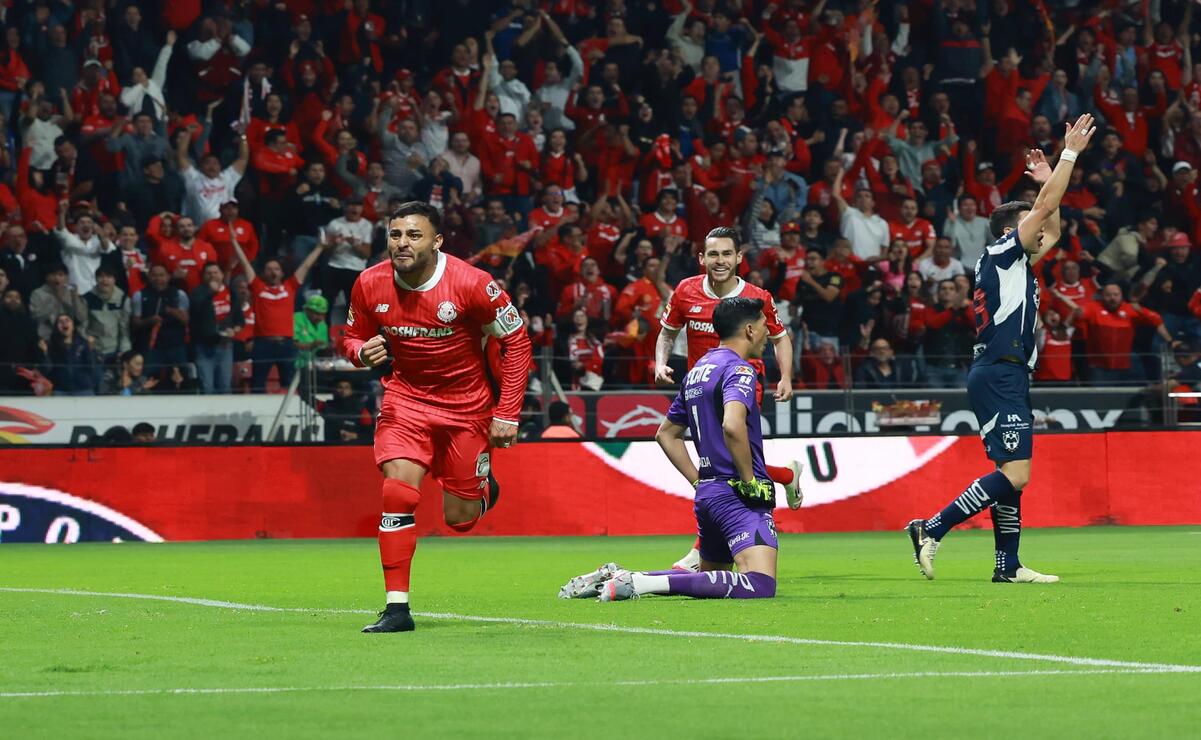 Alexis Vega se a convertido en un jugador clave para los Diablos Rojos durante el torneo regular y en las liguilla del Clausura 2025. Foto: Alejandro Vargas / El Universal Estado de México