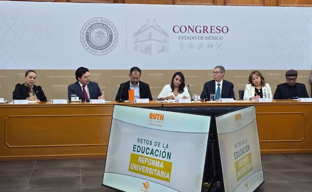El foro "Retos de la Educación en el Estado de México: Reforma Universitaria" fue impulsado por la diputada Ruth Salinas Reyes. Alma Rodríguez/ El Universal