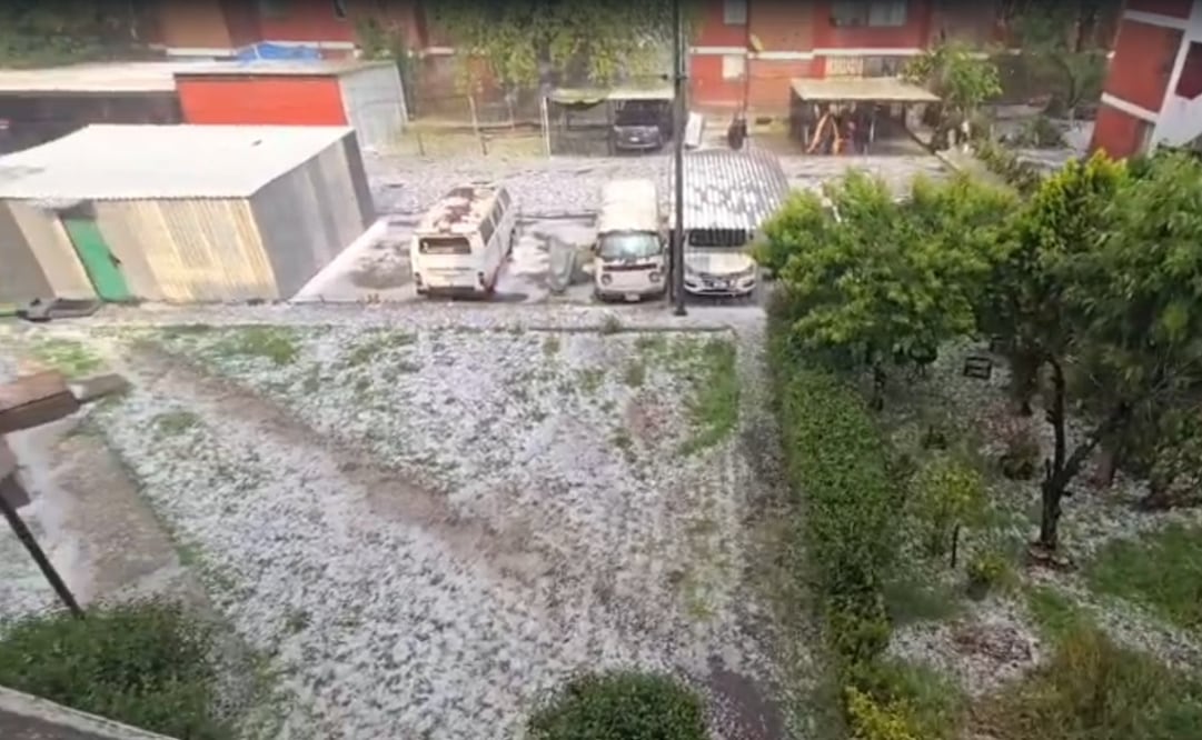 a tarde de este domingo se registró una fuerte precipitación acompañada de granizo que sorprendió a los habitantes de Coacalco. Foto Especial
