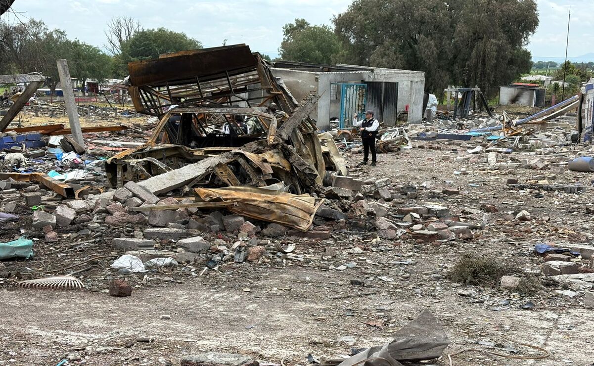8 personas resultaron lesionadas y dos personas perdieron la vida tras la explosión de pirotecnia en Tultepec. Foto: Arturo Hernández/ El Universal Estado de México