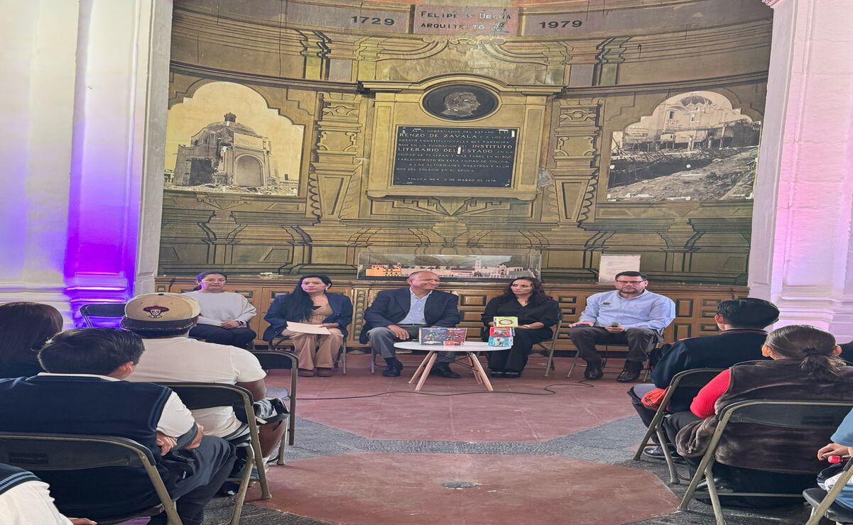 El Taller Semillero de Jóvenes Escritores fue coordinado por el docente y escritor Josué Minor Castilla / Foto: Especial