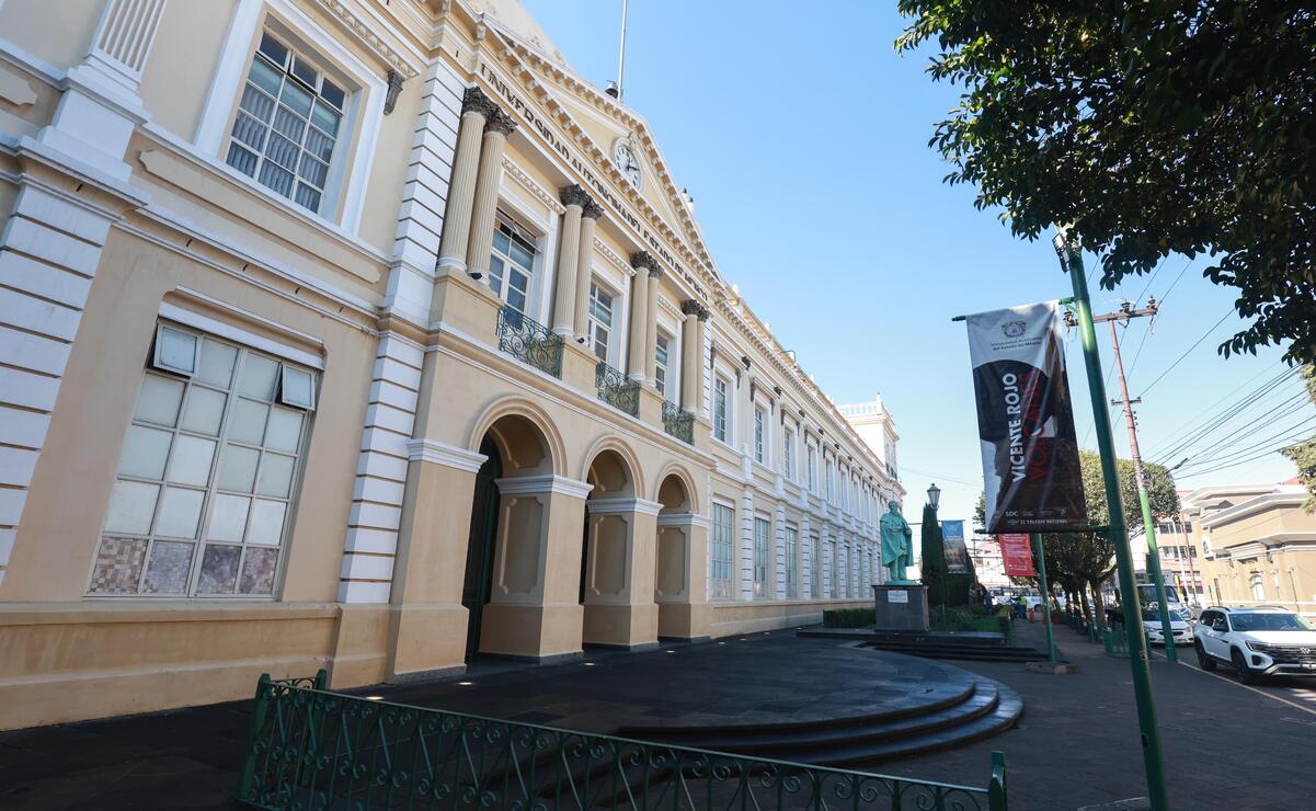 UAEMéx salda deuda histórica con el ISSEMyM