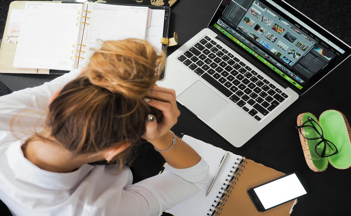 Limitar el uso de dispositivos digitales ayudará a retener más la información.  Foto: Especial