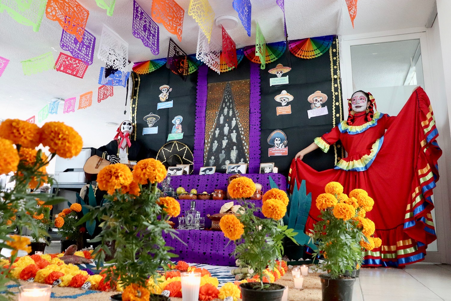 Los ofrendas son una forma de honrar a los que ya no están con nosotros. Foto Especial