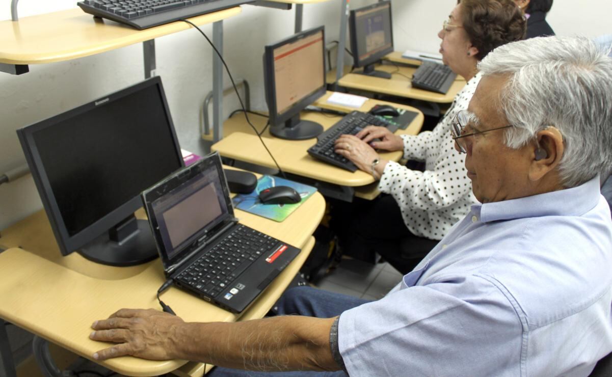 Adiós a los gastos tradicionales: Adultos mayores en México gastan más en salud y entretenimiento
