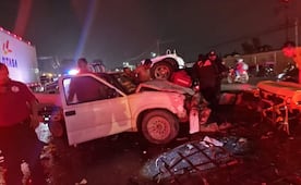 Tren de carga embiste a dos vehículos en Tultepec; se reportan 6 lesionados