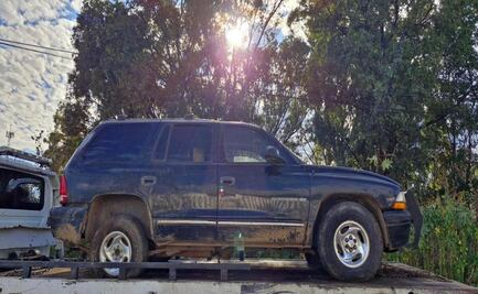 Aseguran camioneta con blindaje artesanal en Villa Guerrero