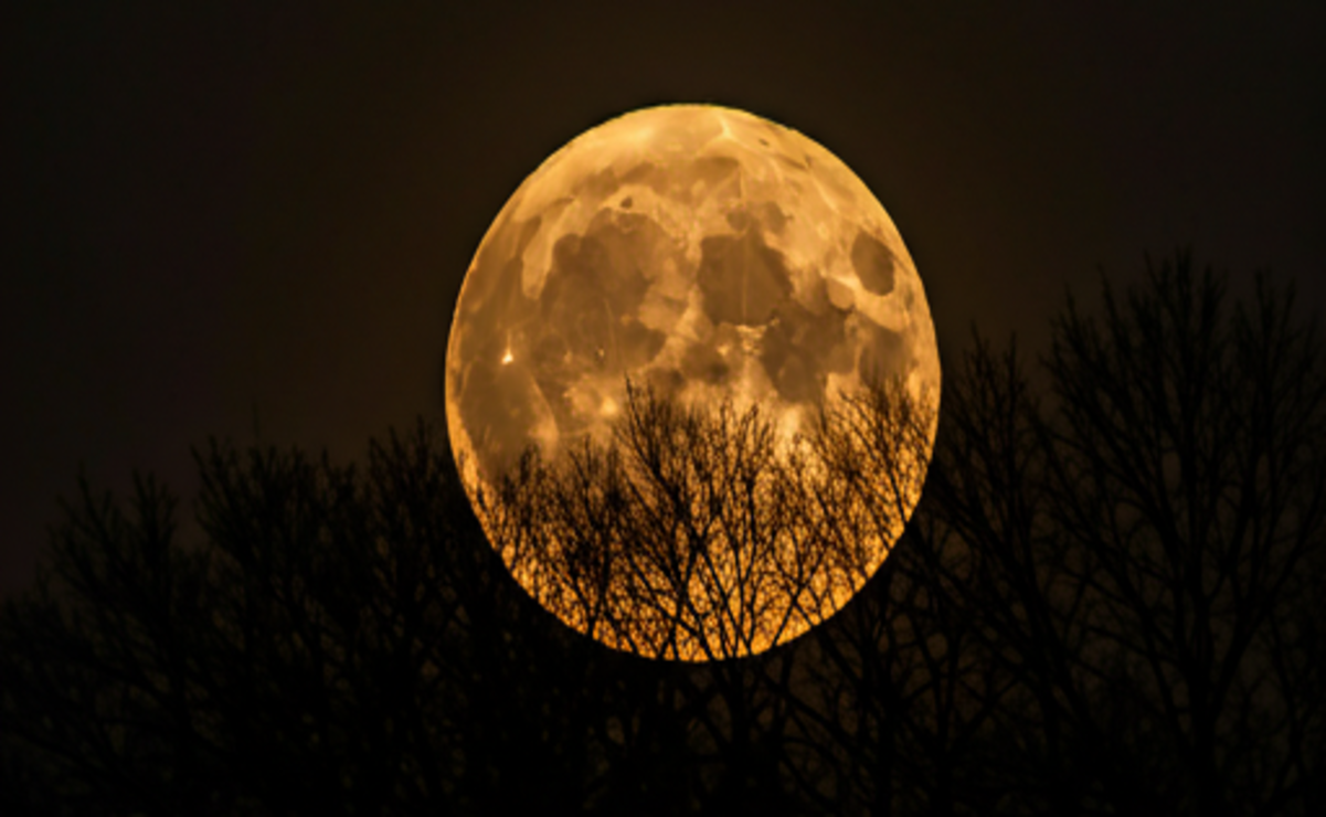 La Luna fría adquiere su nombre por su estrecha relación con el inicio del invierno / Foto Especial