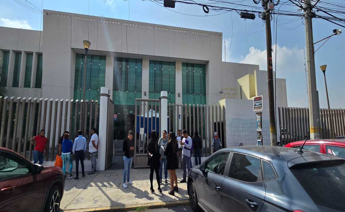 Ana Lilia “N”, Lilia “N” y Carlos “N”, fueron detenidos por agentes de investigación de la FGJEM, por su probable participación en el delito de desaparición de persona, en agravio de Fernandito. Foro: Especial