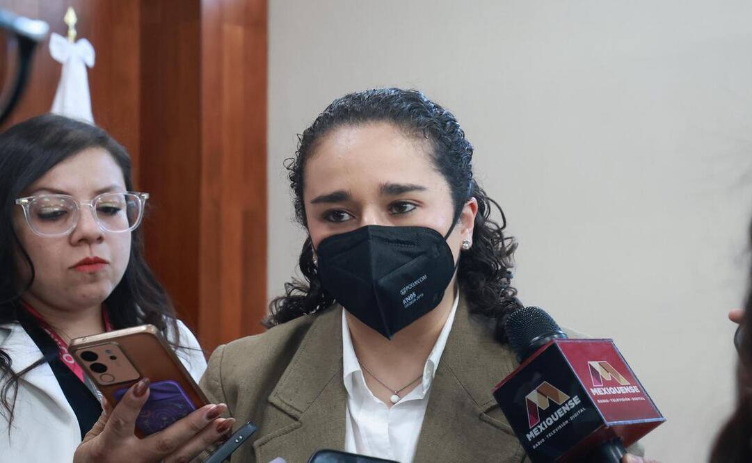 Amalia Pulido comentó que se encuentran en proceso de empaquetado y encuadernado / Foto: Alejandro Vargas