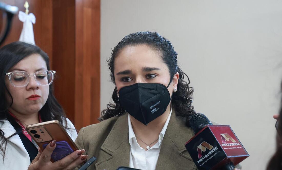 Amalia Pulido comentó que se encuentran en proceso de empaquetado y encuadernado / Foto: Alejandro Vargas