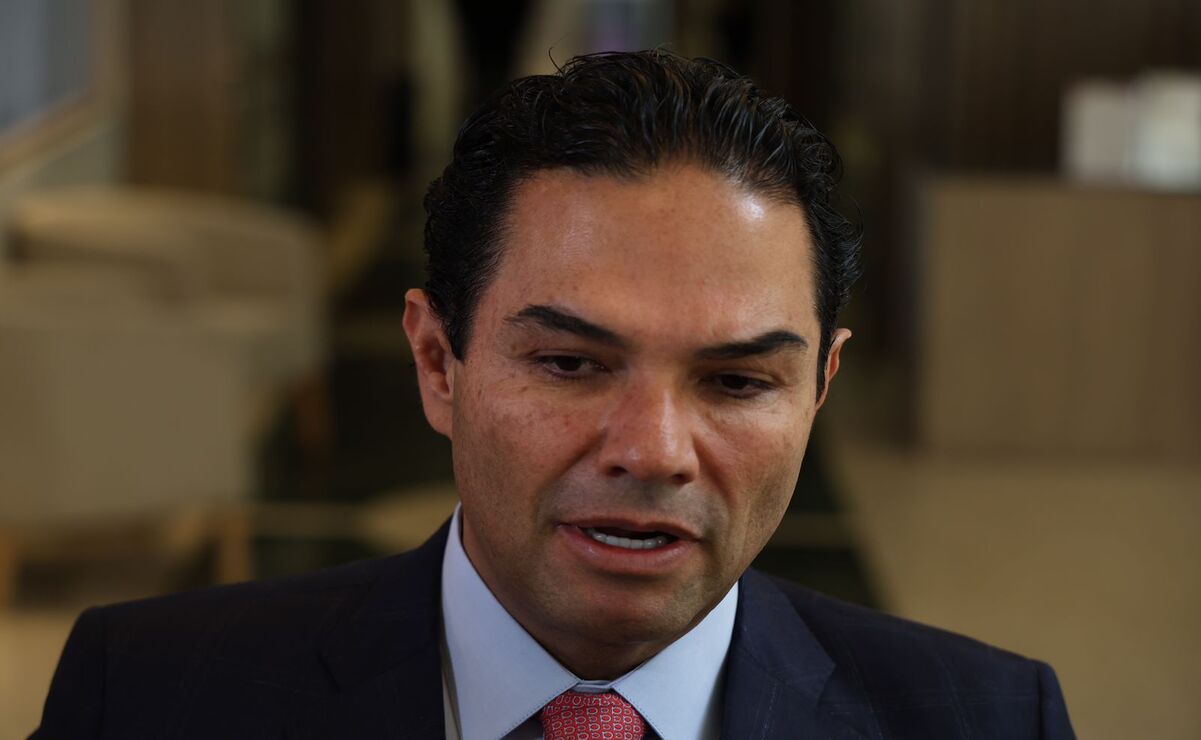 El senador Enrique Vargas del Villas afirmó estar a favor de la Reforma en materia de seguridad en México y el Edomex. Foto: Arturo Hernández.