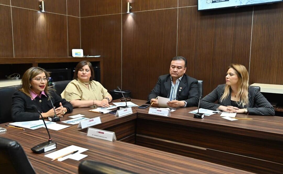 De las 5 mil 700 personas, la Comisión de Recursos Hidráulicos calculó que a unas 600 personas les han dado agua en Ecatepec. Foto: Especial