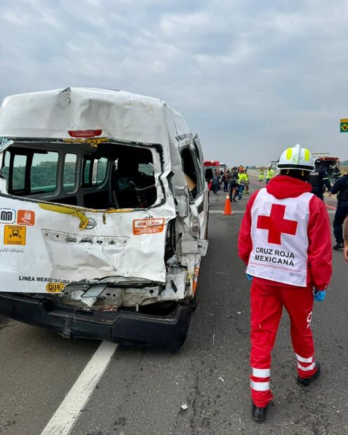 En el sitio trabajaron siete ambulancias y 14 elementos operativos, quienes realizaron labores de atención prehospitalaria, estabilización e inmovilización de pacientes. Foto: especial
