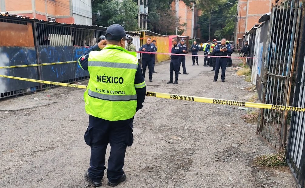 Los cuerpos permanecen a la espera de ser trasladados al Servicio Médico Forense para los análisis correspondientes. Foto especial