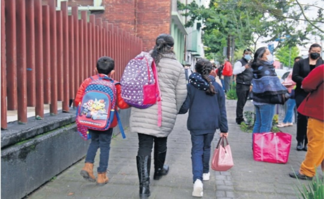 De acuerdo con el calendario oficial de la SEP, el próximo viernes 1 de noviembre NO se suspenderán las clases Foto Alejandro Vargas